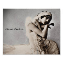 Anna Pavlova Posed en Pointe Photographic Print