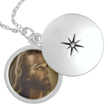 Beautiful Round Sterling Silver Locket and Chain