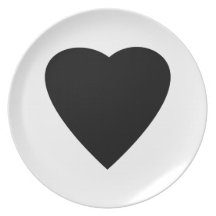 Black and White Love Heart Design. Party Plates