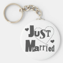 Black Text with Heart Just Married Keychains
