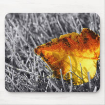 Black & White Leaf Mouse Pad