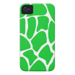 Bright Green Giraffe Print Pattern. Case-Mate iPhone 4 Case
