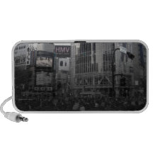 Busy intersection in Tokyo Notebook Speaker