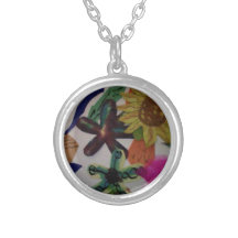 Catch my flowers by Amilia Local Jerusalem artist Necklaces