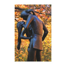 Central Park Autumn: Romeo & Juliet Statue 01 Stretched Canvas Prints