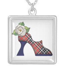 Fashion Show with rose Pendants