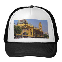 Flinders Street railway station, Melbourne, Austra Mesh Hats