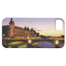 France, Paris, River Seine and Conciergerie at