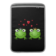 Frog Couple with hearts. MacBook Sleeve