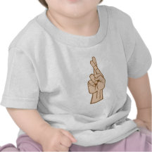 gekreuzte Finger crossed fingers T Shirts