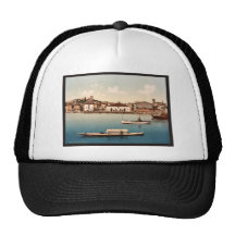 General view, Desenzano, Garda, Lake of, Italy vin Trucker Hat