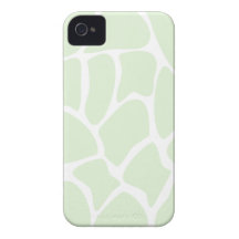 Giraffe Print Pattern in Mint Green. iPhone 4 Case-Mate Case
