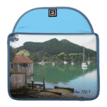 Give Thanks to The Lord - Psalm 136:1 MacBook Pro Sleeve