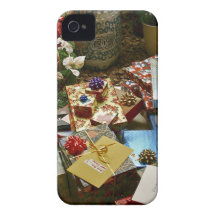 HAPPY GIFTING Case-Mate iPhone 4 CASES