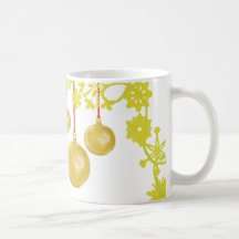 Holiday Wreath Gold Mug