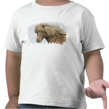 Iceland. Portrait of an Icelandic horse. T-shirt