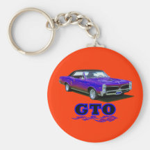 Keychain with "Pontiac GTO" design