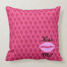 Kiss me! throw pillow