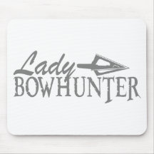 LADY BOWHUNTER MOUSE PAD
