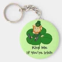 Leprechaun Shamrock - Kiss Me If You're Irish Keychain