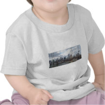 Manhattan skyline New York T Shirts
