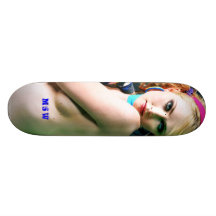 MSW  (Série Suicide Girls) Skate Personalizado