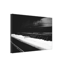 Old Piano Canvas Print