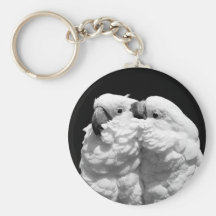 Pair of umbrella cockatoos key chain