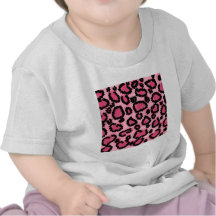 Pink and Black Leopard Print Pattern. Tshirt