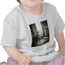 Rain in New York City - Vintage Style Tshirts