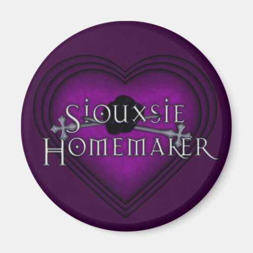 Siouxsie Homemaker Knitting (Violet) Fridge Magnets