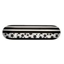 Skateboard Black White Stripe Flowers