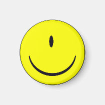 Smiley Face With One Eye Funny Button Badge magnets