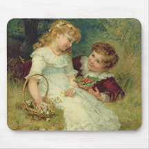 Sweethearts, from the Pears Annual, 1905 Mousepad