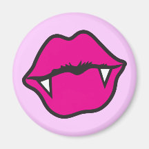 VAMPIRE KISS MAGNET