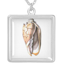 Vintage Sea Shell Pendant