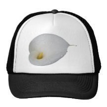 White lily and rain drops trucker hat