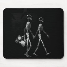 X-Ray Skeleton Couple Travelling Black White Mouse Pad