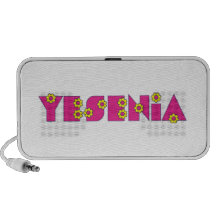 Yesenia in Flores Notebook Speakers