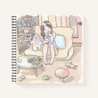 さにれやじ　　ちゃぶ台と雑貨棚のあるお部屋のソファに素足で腰掛ける女性のイラスト NOTEBOOK