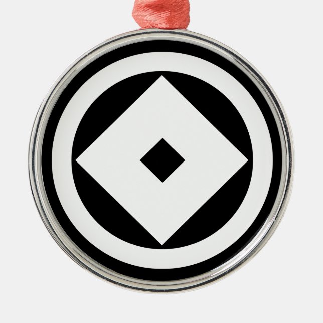 丸に釘抜き METAL TREE DECORATION (Front)