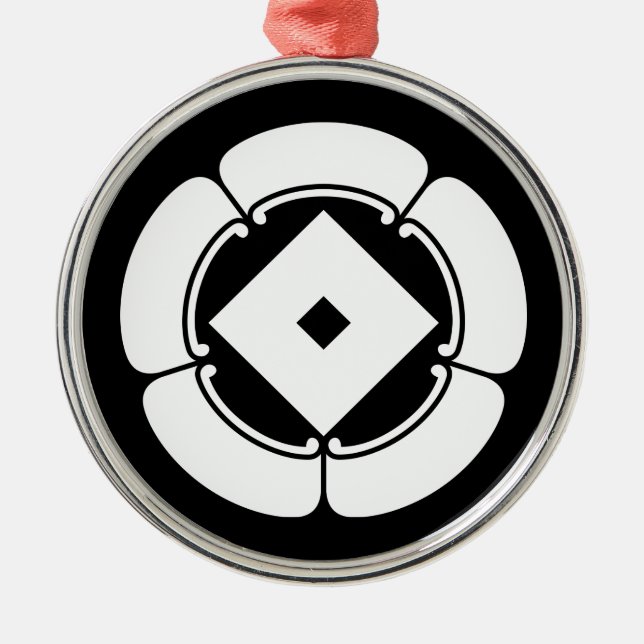 五瓜に釘抜き METAL ORNAMENT (Front)