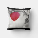 Search for heart shape cushions Black and white