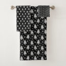 Search for christmas tree bath towels Black and white