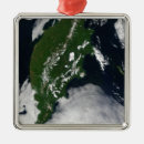 Search for green mountain christmas tree decorations Outdoors