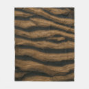Search for footprints blankets Nature
