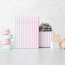 Search for pink wrapping paper French