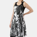 Search for palm leaf aprons Black and white