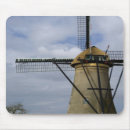 Search for attracts mousepads Attraction