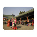 Search for entertainers magnets Tourism